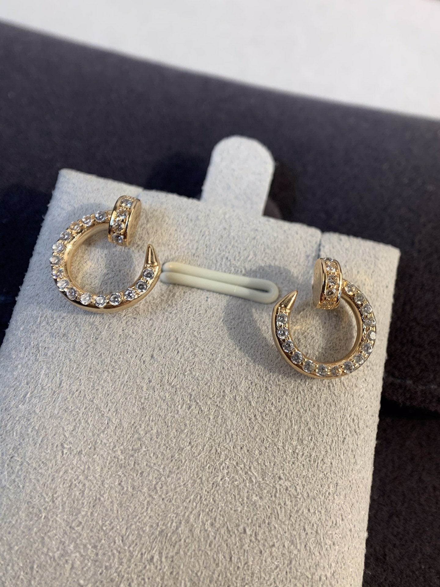 CARTIER JUSTE EARRINGS GOLD DIAMONDS