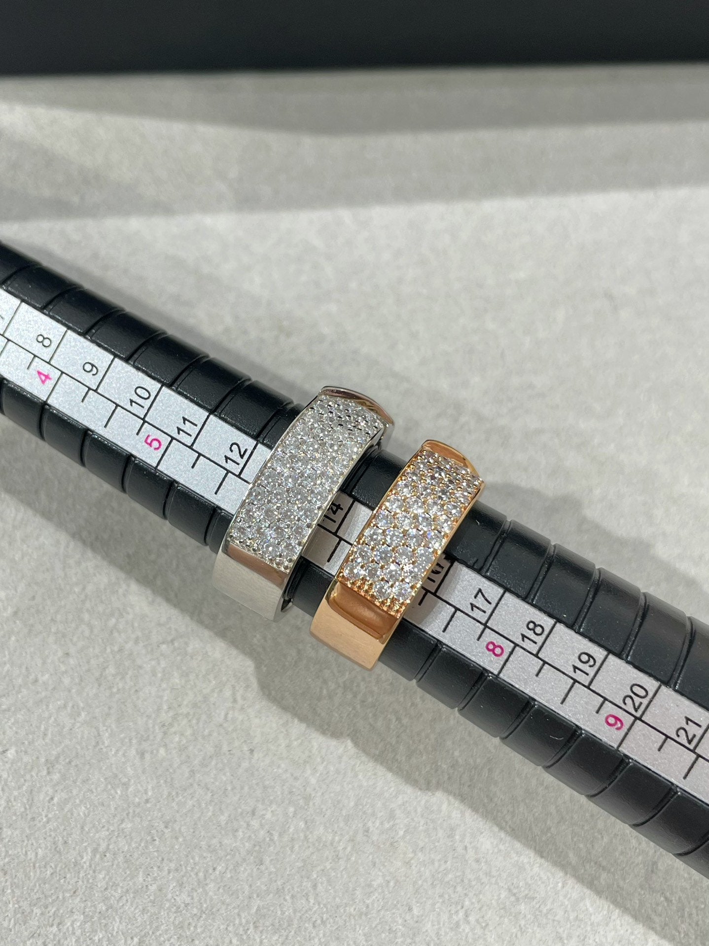 CHAUMET LIENS EVIDENCE DIAMOND PAVED RING