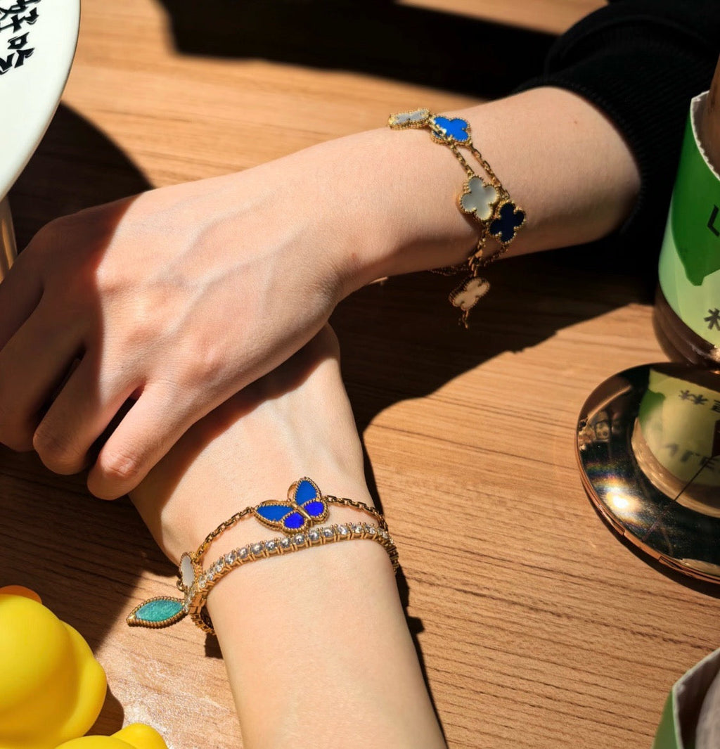 VCA LUCKY SPRING BUTTERFLY 5 MOTIF BRACELET