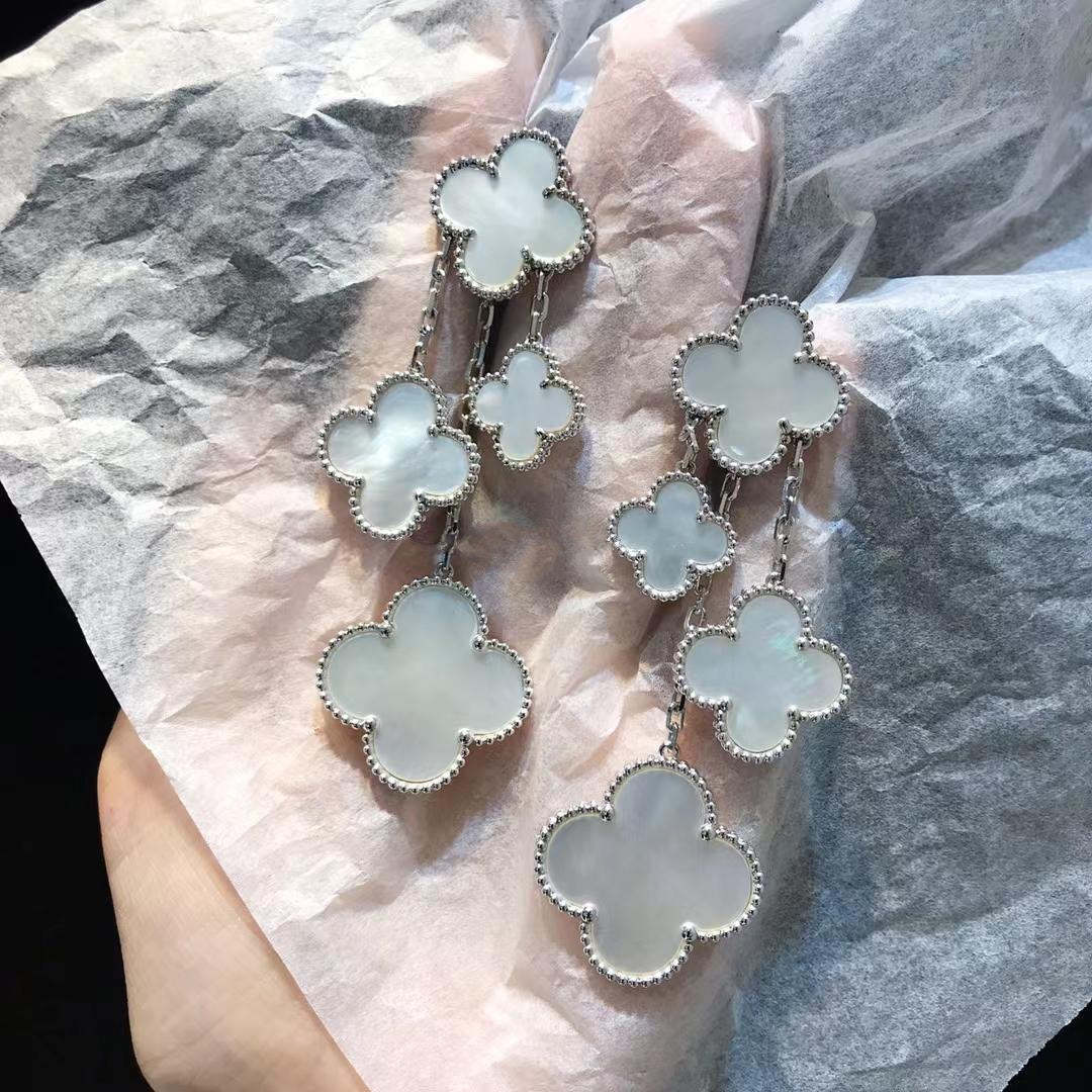 VCA CLOVER EARRINGS WHITE MOP 4 MOTIFS SILVER
